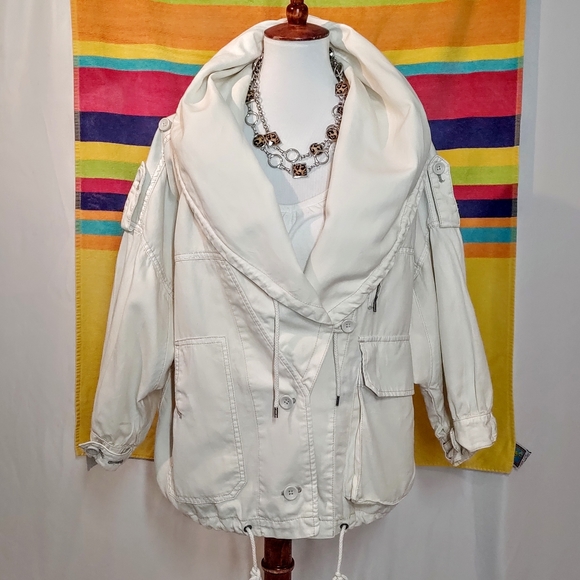 ❣️✨DAUGHTERS OF THE LIBERATION JACKET✨❣️ - Picture 3 of 7